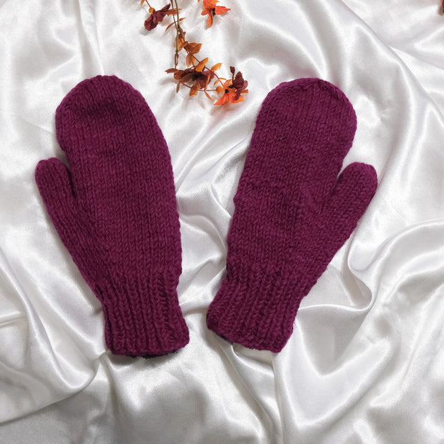 Hand Knit Woolen Embroidery Mitten with Fleece Lining