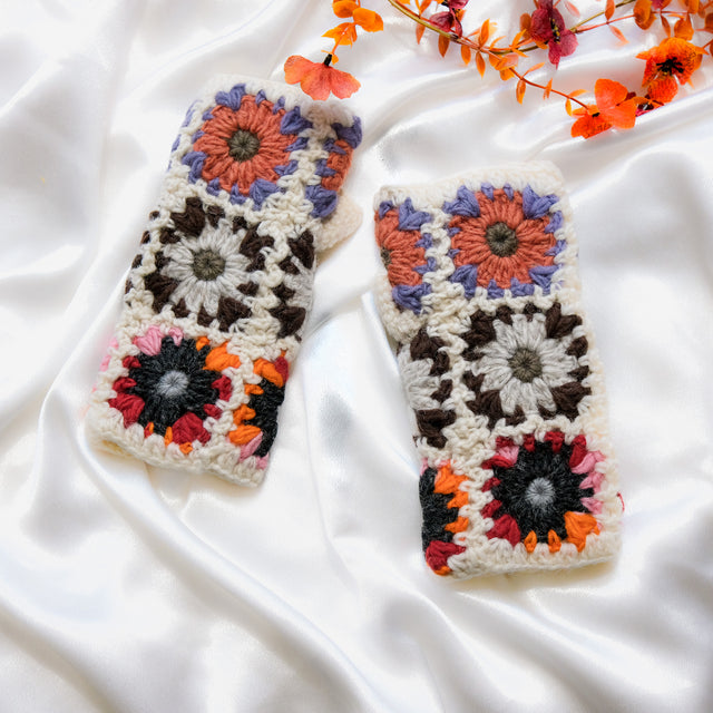 Crochet Flower Design Handwarmers