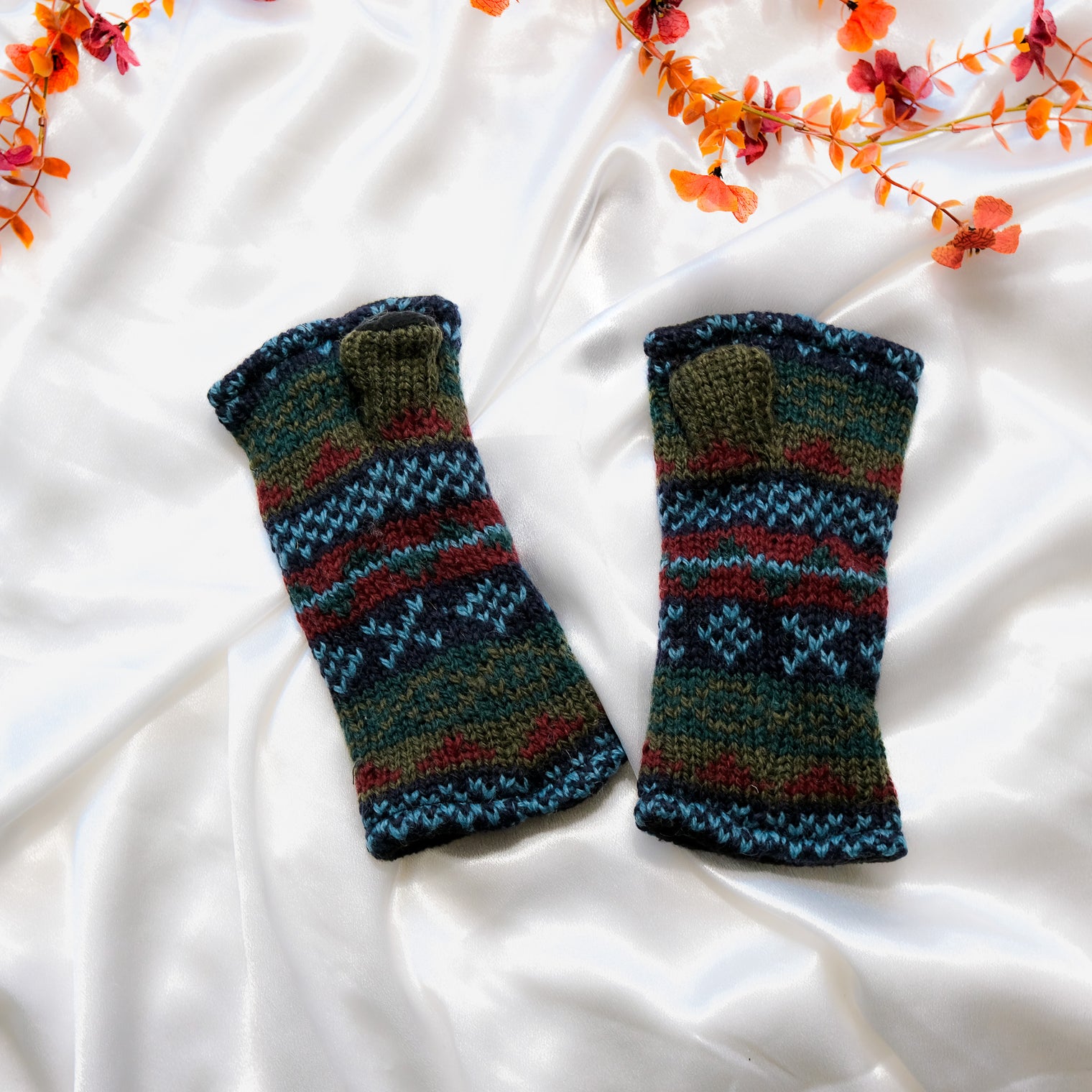 Stripey Multicolor Handwarmer with Fleece Lining