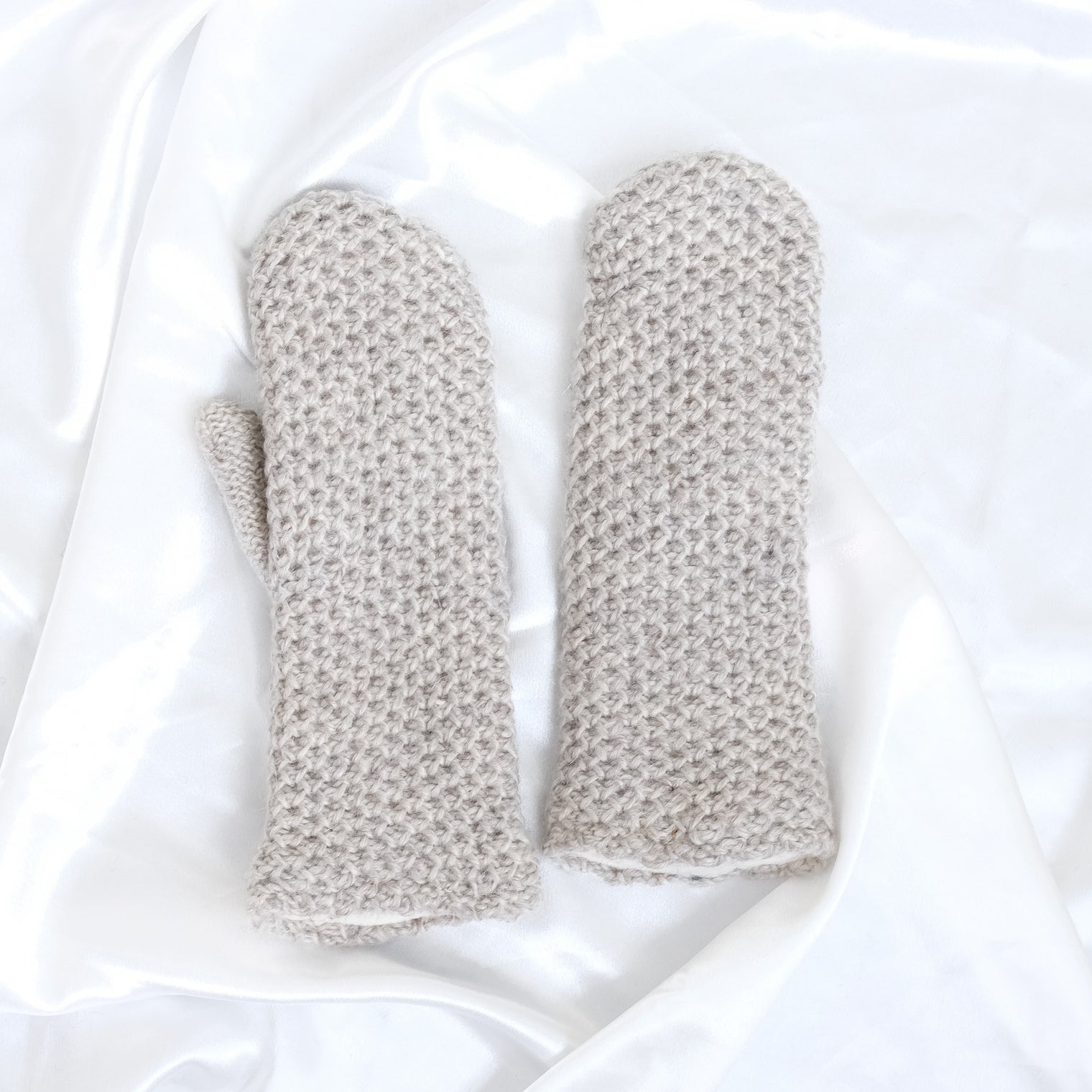 Knit Solid Color Winter Mittens