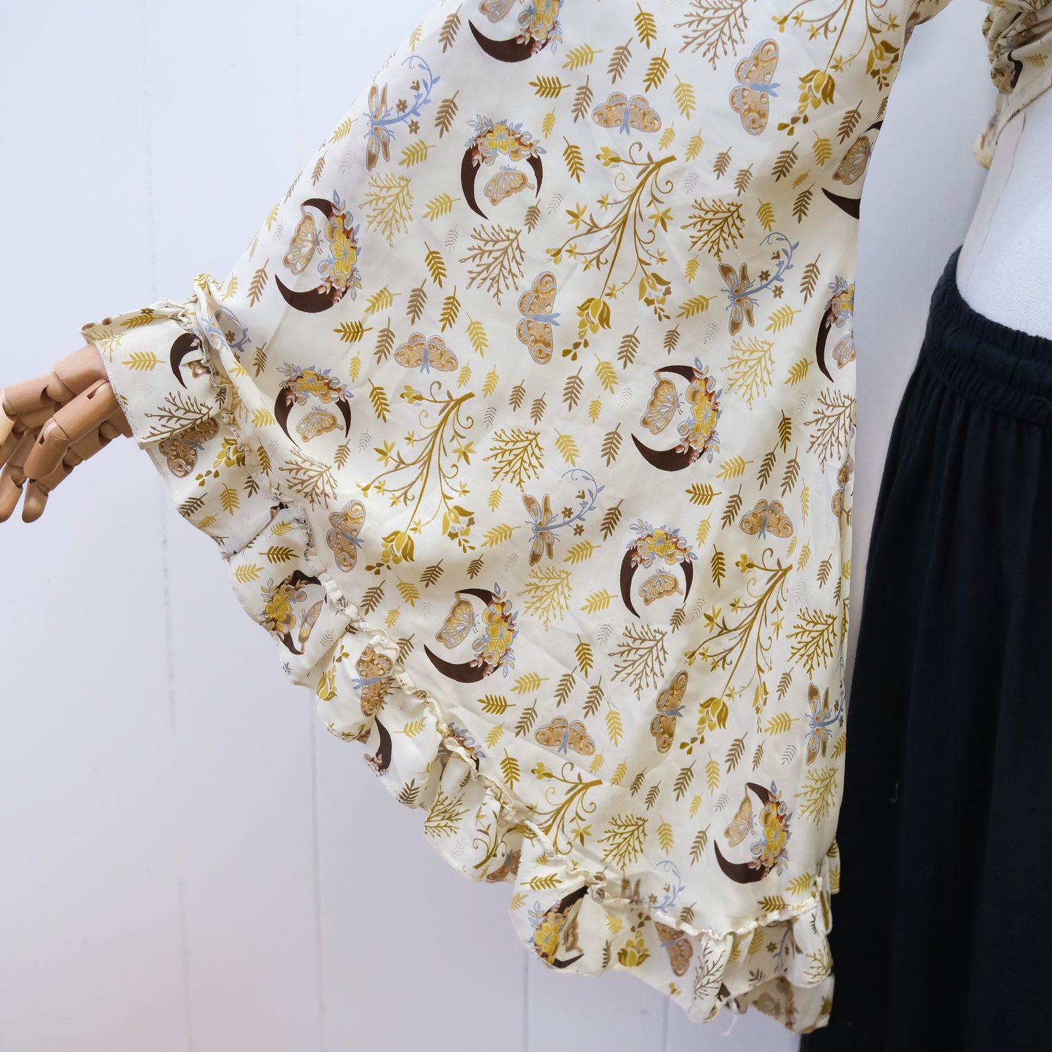 Fairy Bloom Flare Sleeve Top