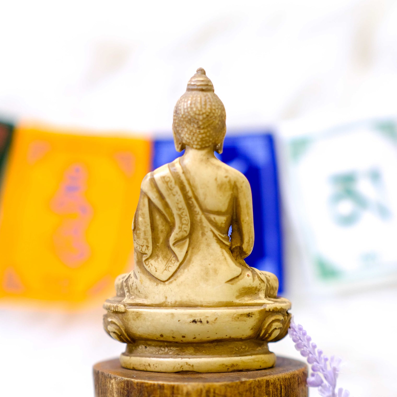 Blessing Buddha Statue