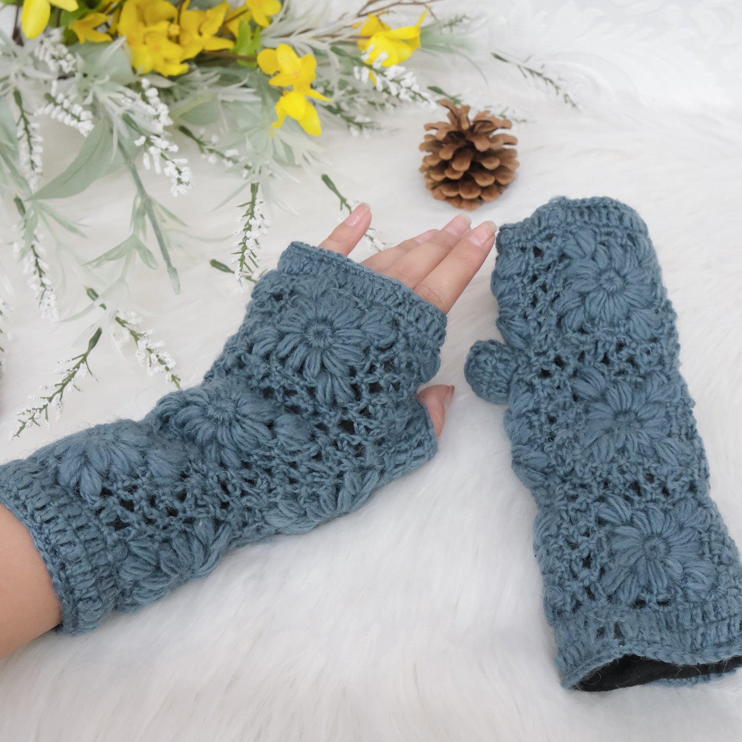 Crochet Solid Color Fleece Lined Gloves