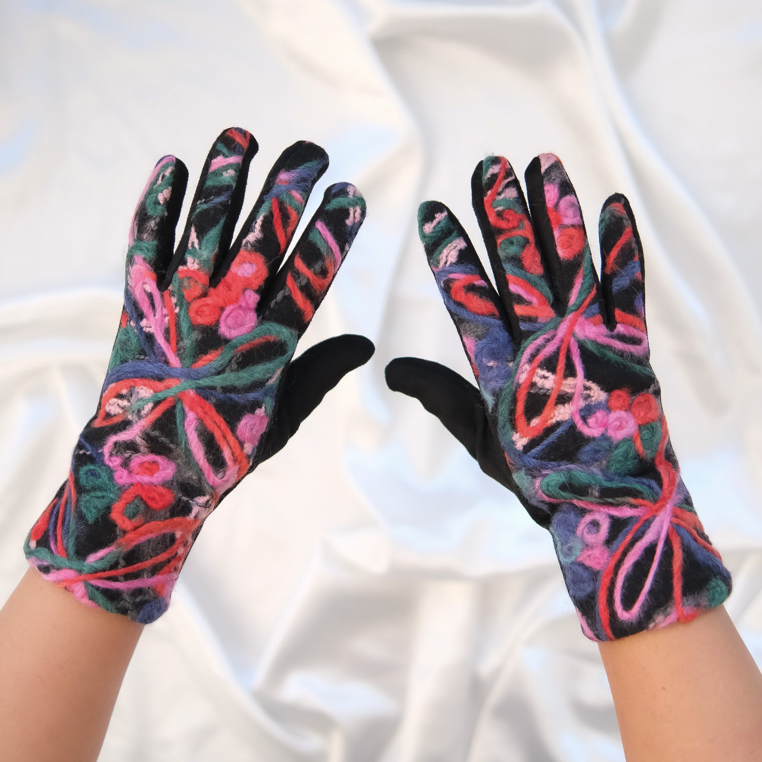Embroidered Winter Gloves with Fleece Lining