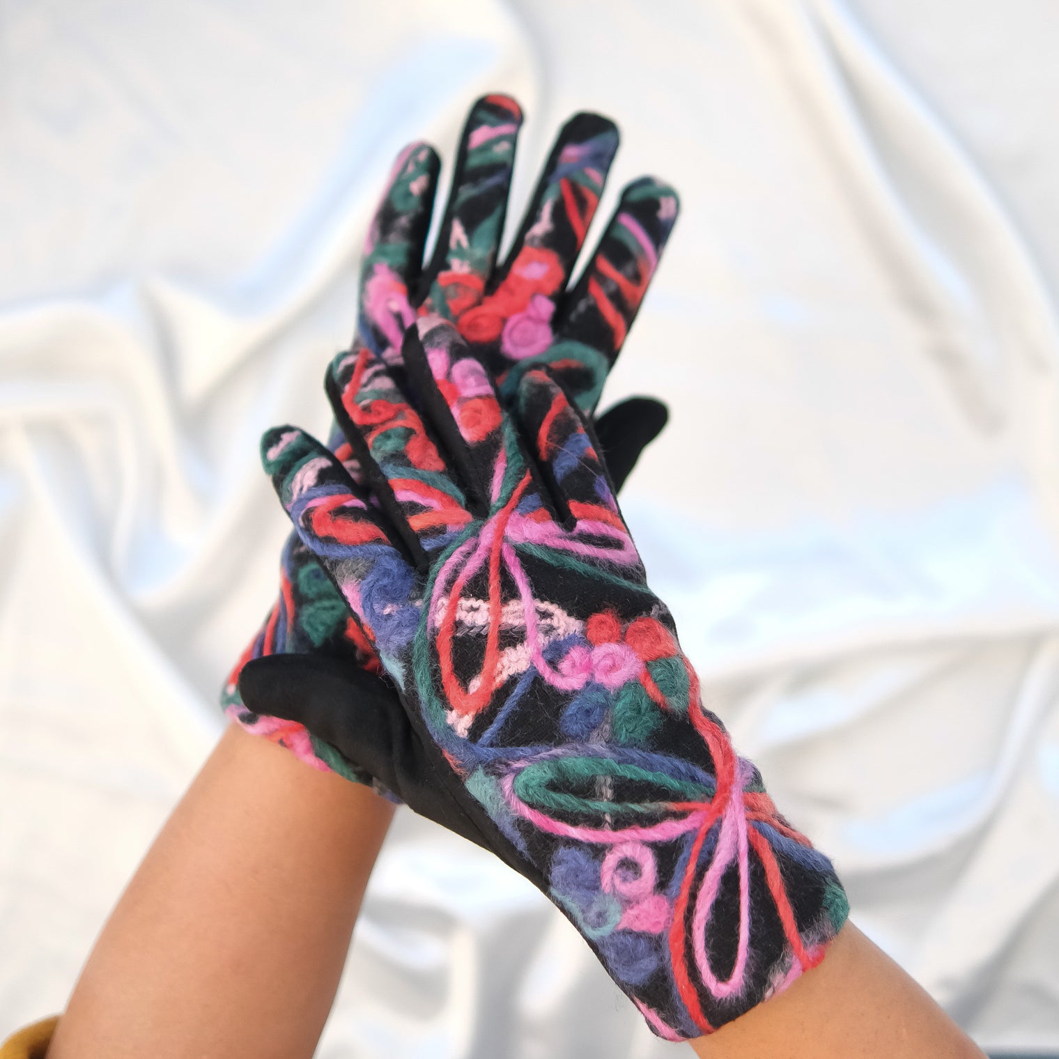 Embroidered Winter Gloves with Fleece Lining
