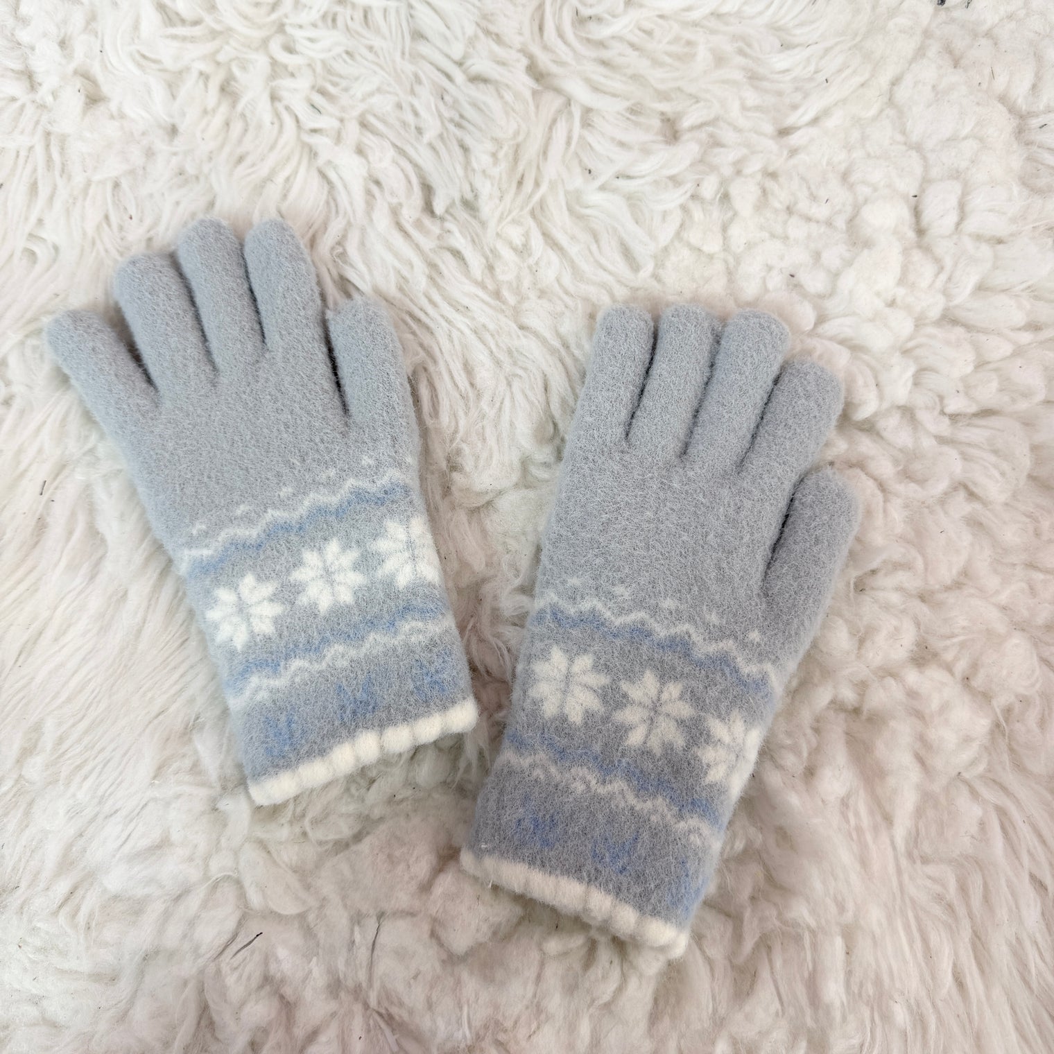 Fleece Lined Snowflake Winter Gloves