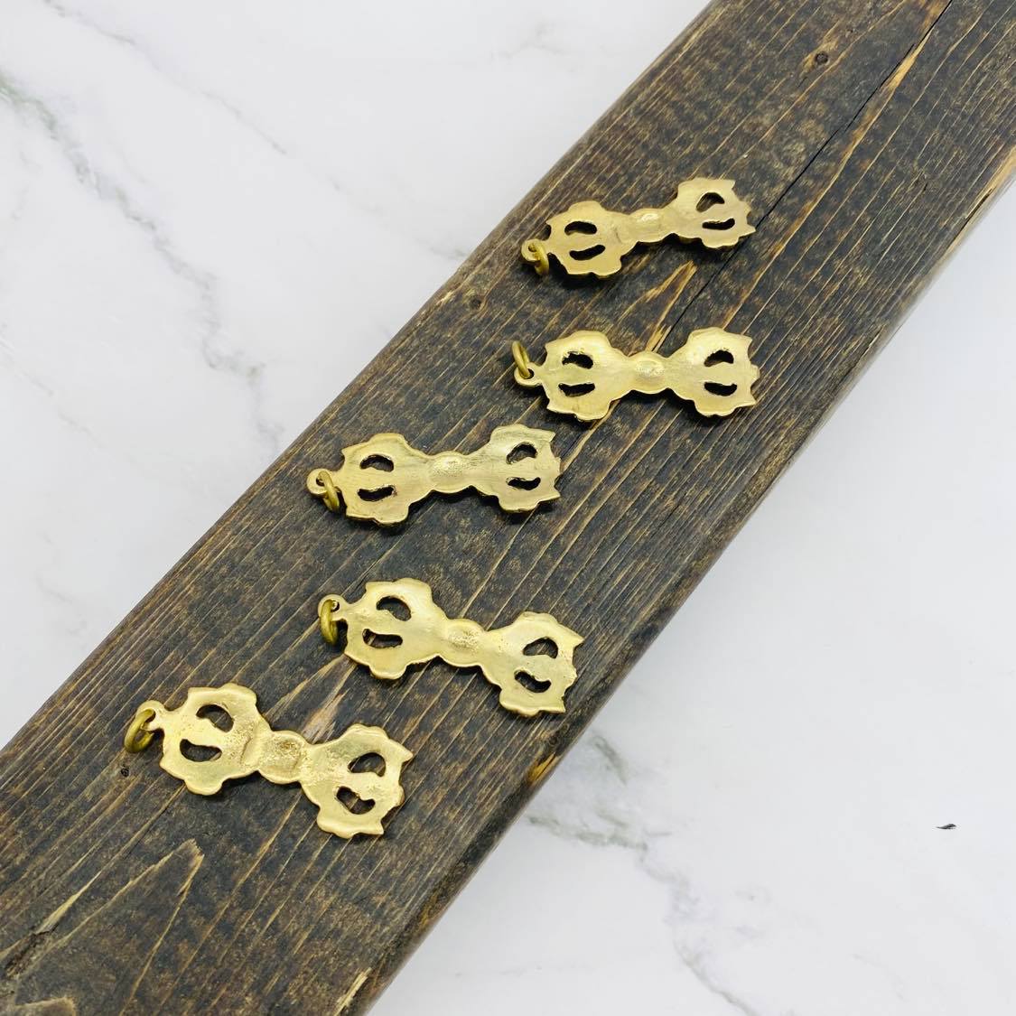 Dorje Pendant, Gold Vajra Pendant, Handmade Buddhist Amulet, Symbol of Protection, Single Dorje Jewelry, Buddhist Talisman, Buddhist Mantra