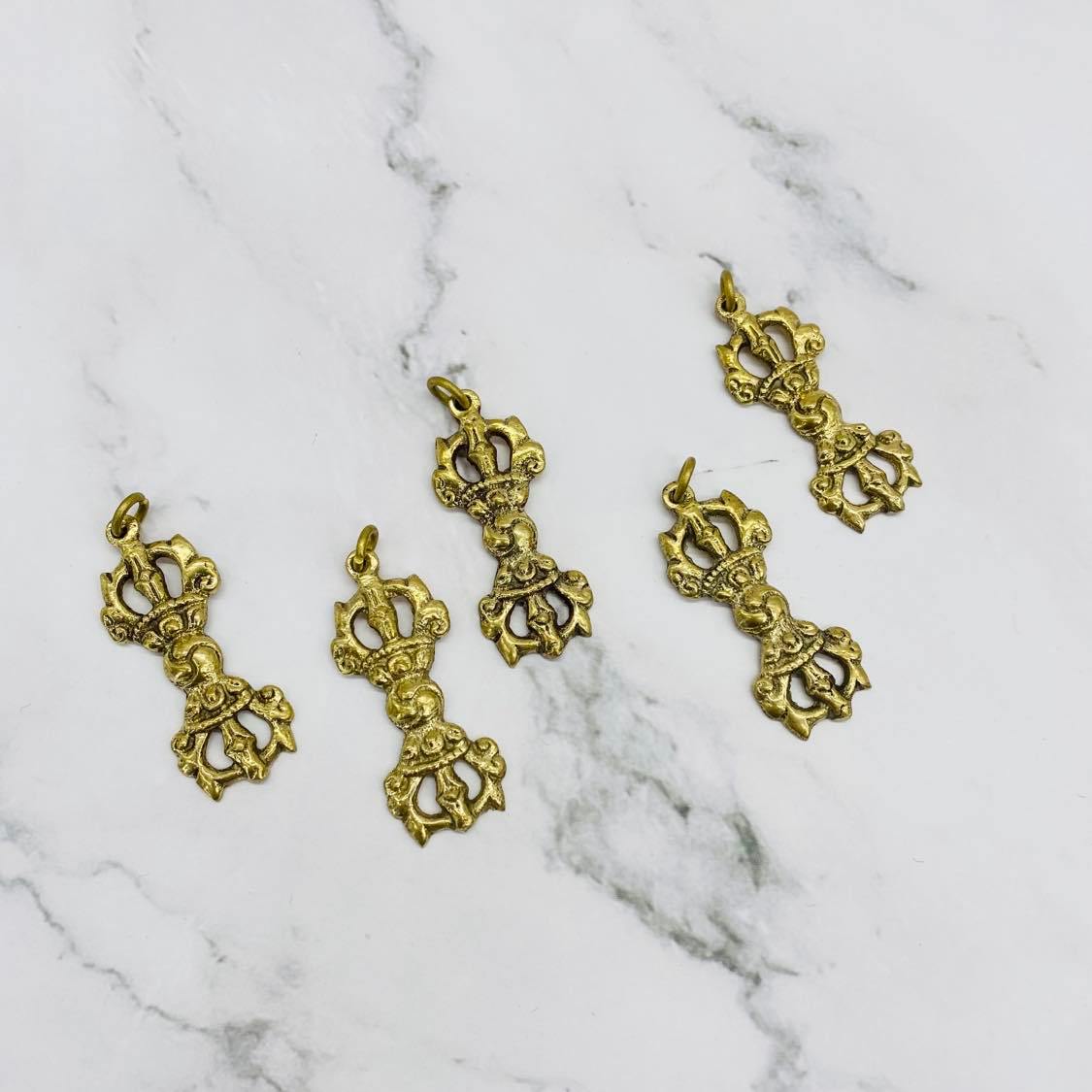 Dorje Pendant, Gold Vajra Pendant, Handmade Buddhist Amulet, Symbol of Protection, Single Dorje Jewelry, Buddhist Talisman, Buddhist Mantra