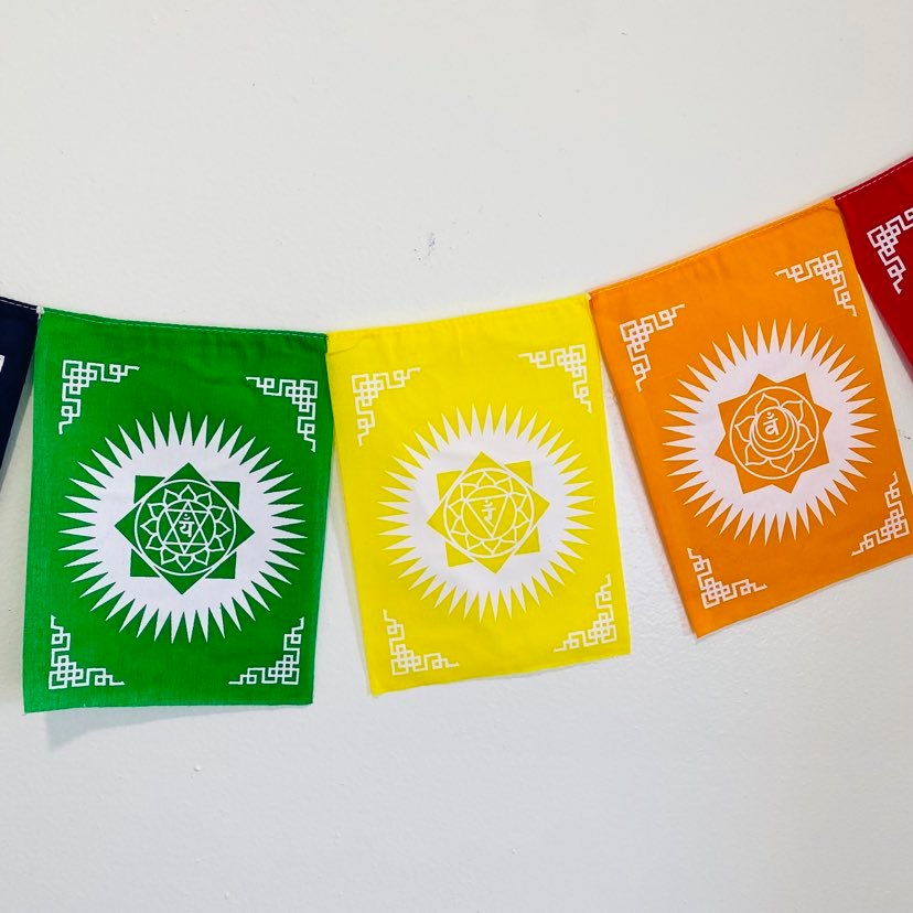 Seven Chakra Flags for Meditation, Medium/ Large Chakra Hangings, Chakra Set Flag for Yoga, Home/ Garden  Decoration, Spiritual Room Decor