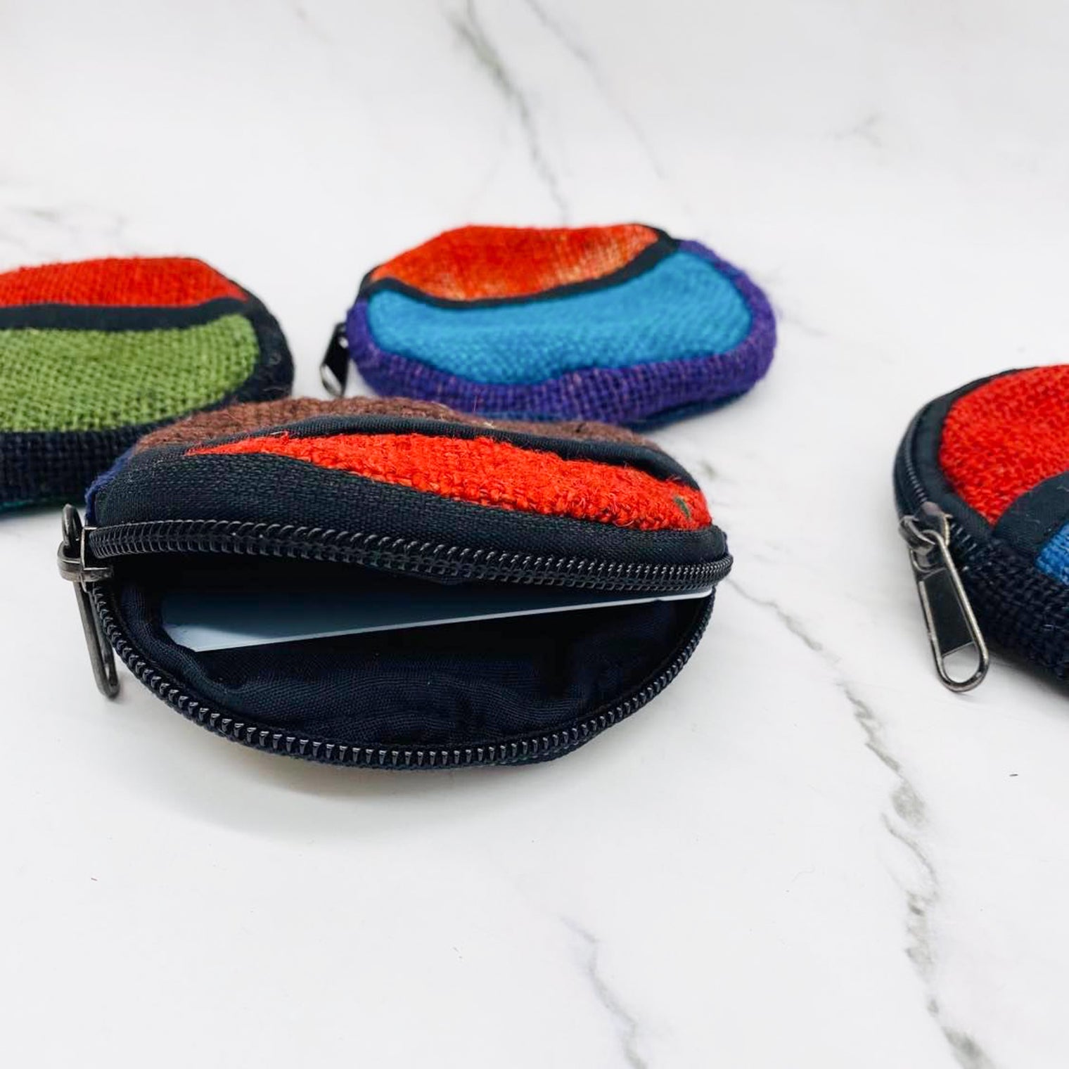 Small Hemp Coin Purse, Handwoven Colorful Purse, Zipper Closure, Round Small Wallet for Cards, Unisex Coin Purse, Hippie Purse, Ecofriendly