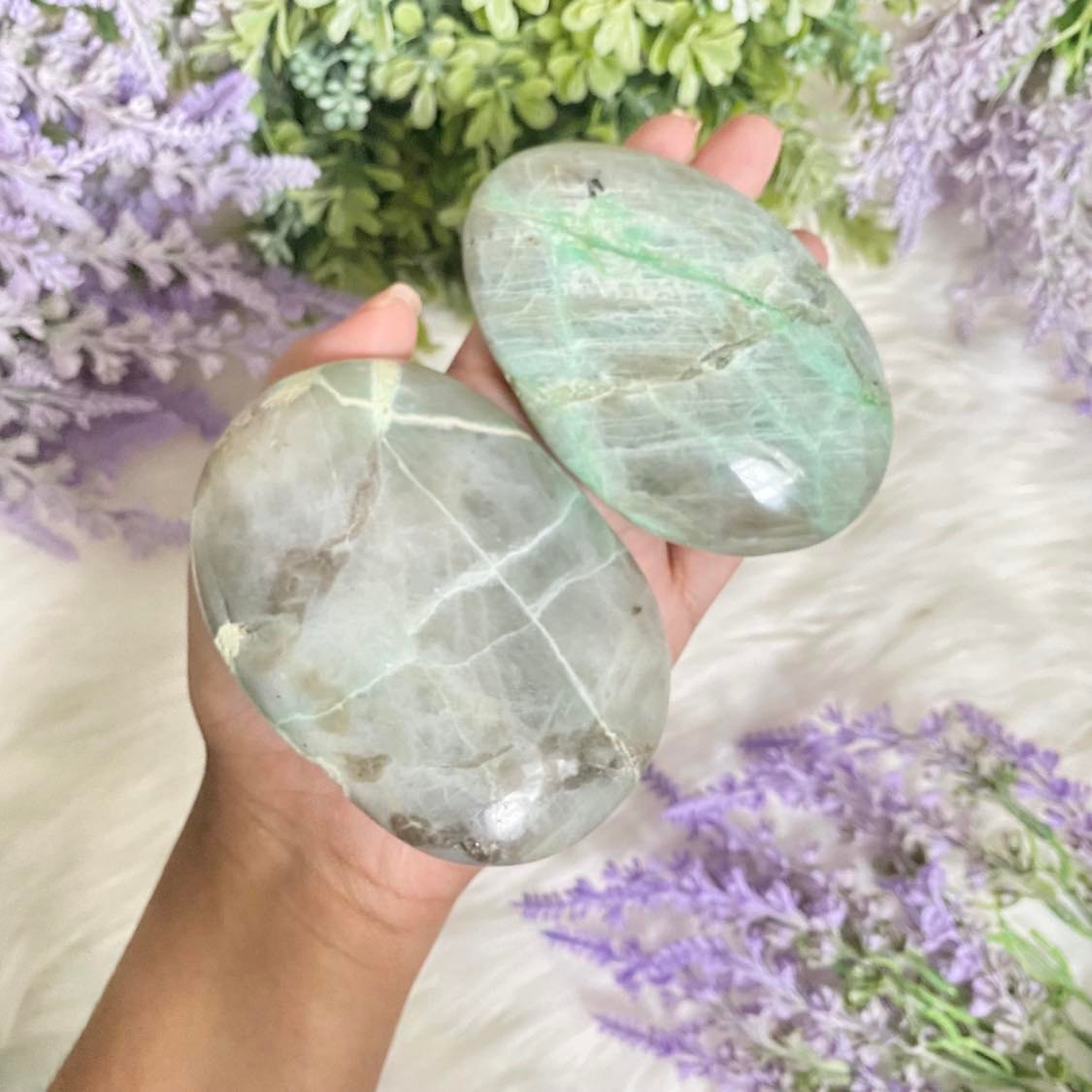 Natural Garnierite Green Moonstone