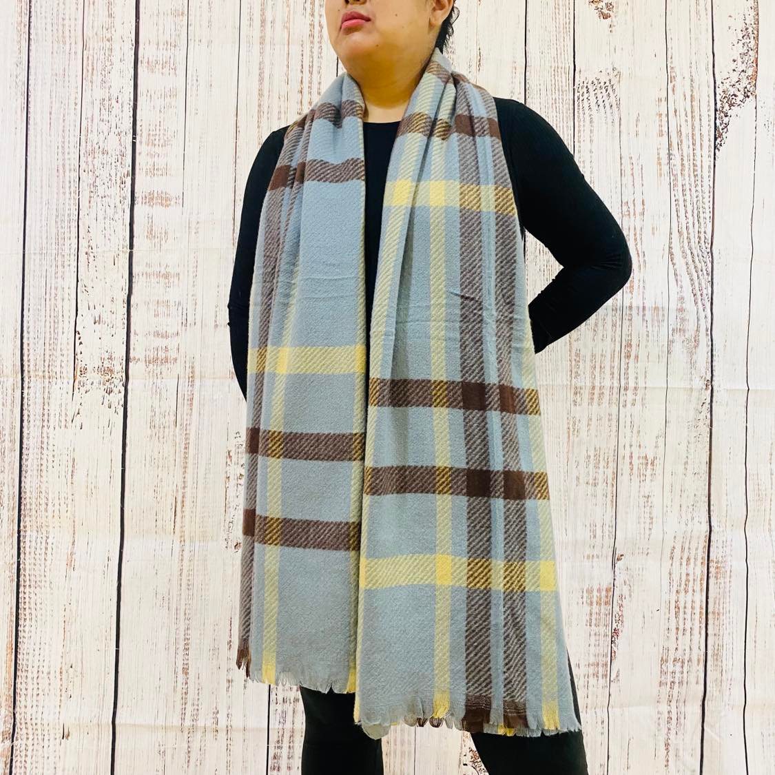Women Plaid Winter Chunky Knit Shawl