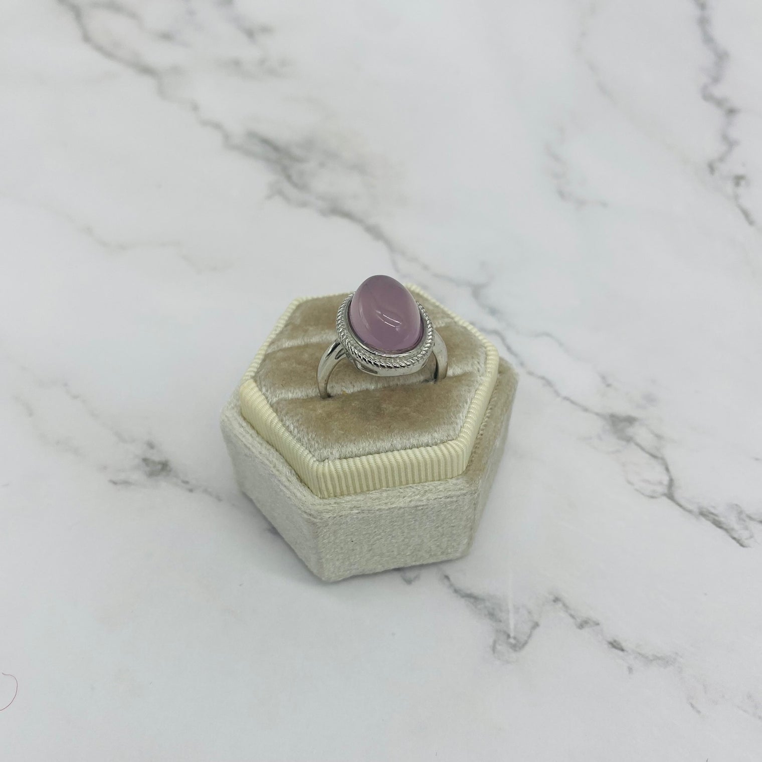 Rose Quartz Adjustable Ring, Handmade Ring, Crystal Ring, Chunky Crystal Ring, Stone Rings, Fashionable Crystal Rings, Adjustable Rings