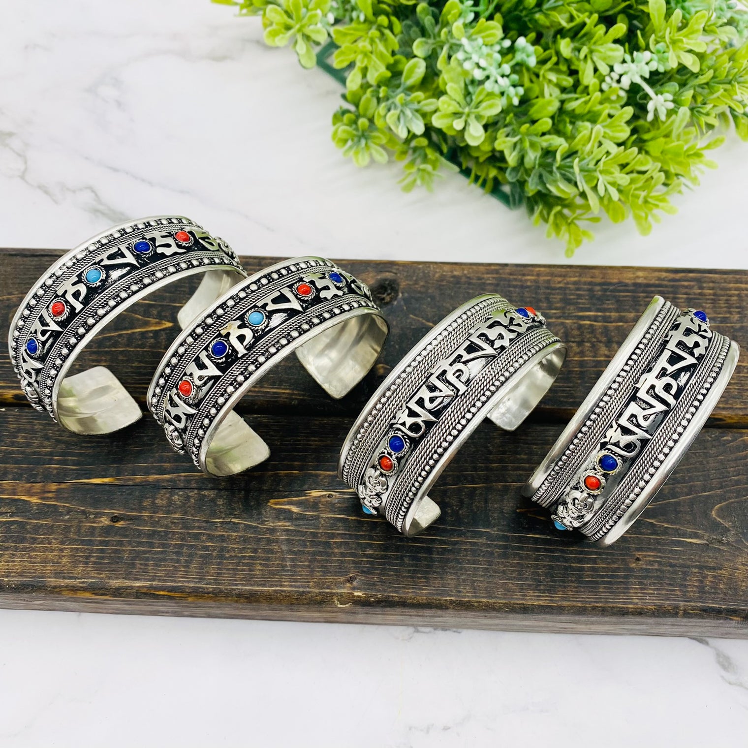 Tibetan Buddhist Healing Bracelet, Buddha Amulet, Unisex Cuff Bracelets, Om Ma Ni Pad Mi Hu Bracelet