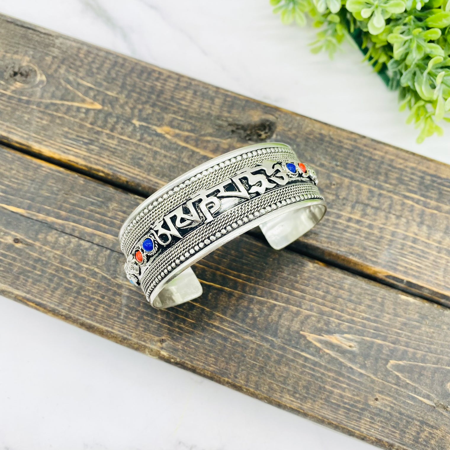 Tibetan Buddhist Healing Bracelet, Buddha Amulet, Unisex Cuff Bracelets, Om Ma Ni Pad Mi Hu Bracelet