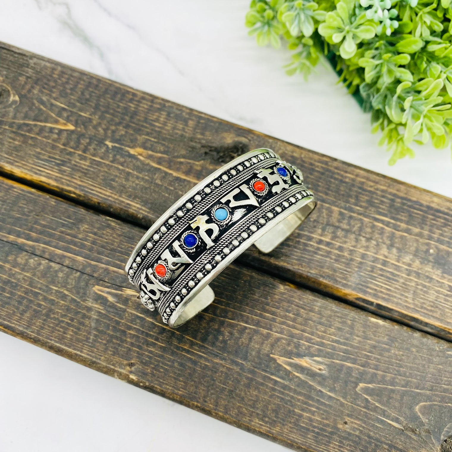 Tibetan Buddhist Healing Bracelet, Buddha Amulet, Unisex Cuff Bracelets, Om Ma Ni Pad Mi Hu Bracelet