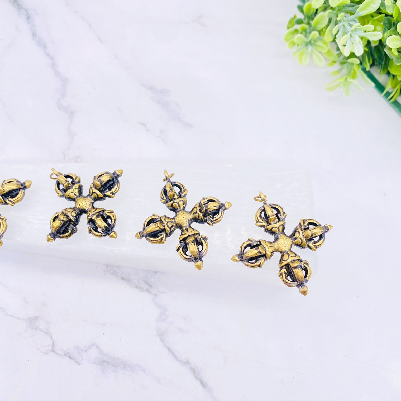 Vajra/Dorje Pendant, Buddhist Amulet