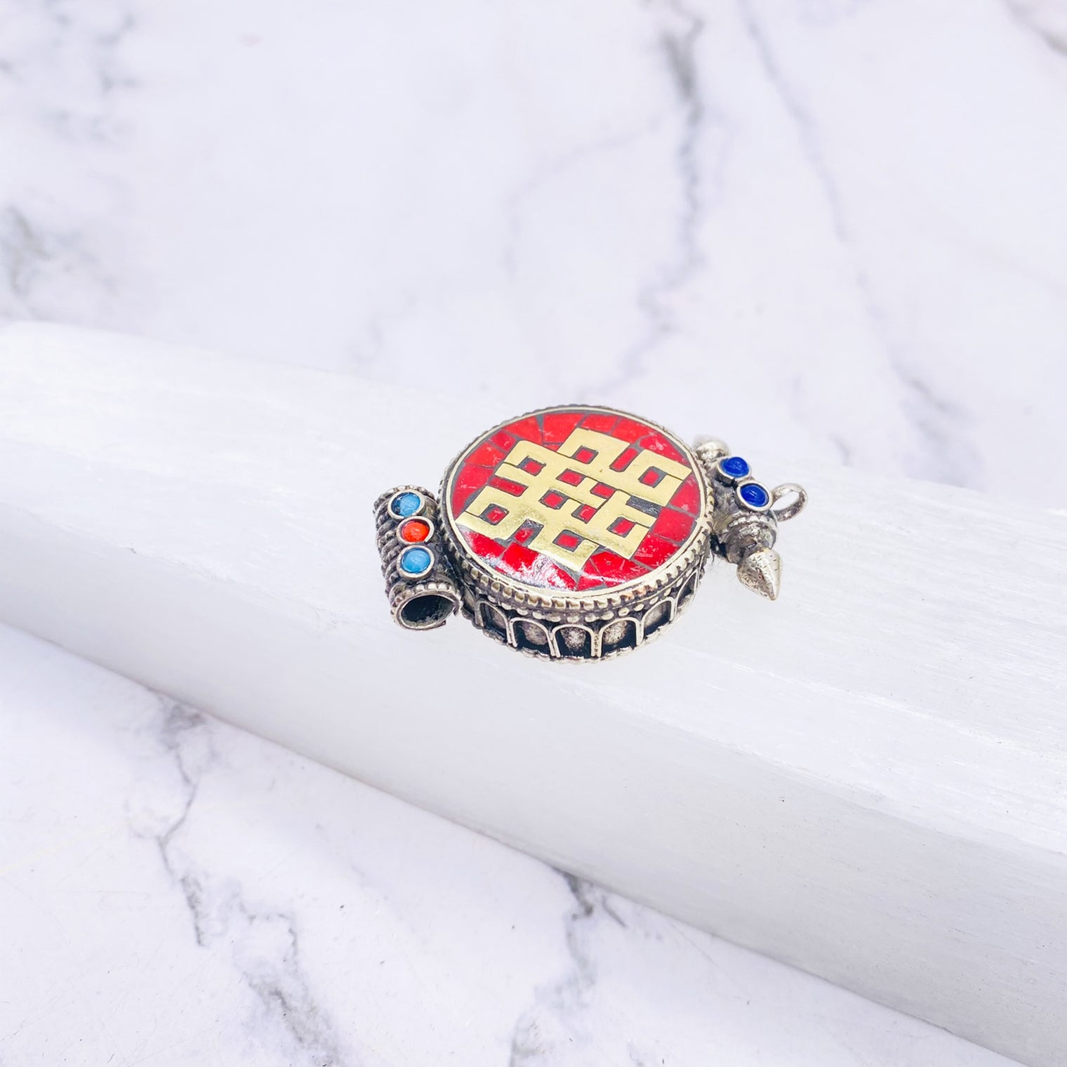 Infinity Box Pendant, Colorful Endless Knot Charms, Summer Jewelry, Infinity Charms, Ethnic Style Jewelry, Unisex Jewelry, Yoga Jewelry