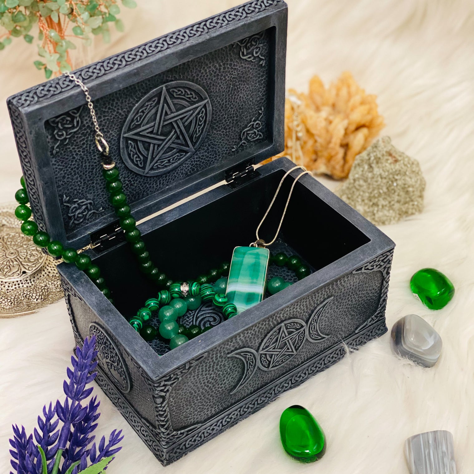 Mother Earth Gaia Metal Box