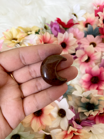 American Jasper Small Crescent Moon Crystal, Mini moon Crystal, Crystal Moon Carvings, Jasper Moon, Feng Shui, Crystal for Home Decor