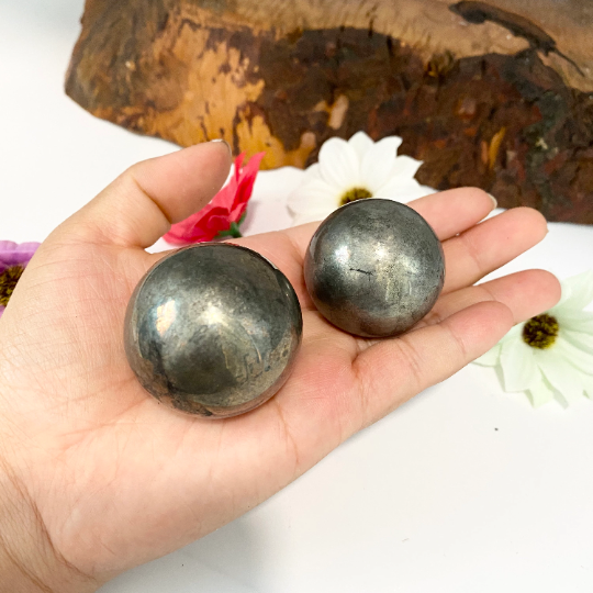 Polished Pyrite Sphere, 39mm Pyrite Crystal Ball, Crystal For Abundance, Good luck, Natural Pyrite Sphere, Stone for Memory, Reiki Healing