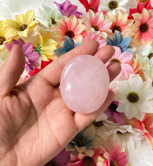 Natural Rose Quartz Oval Shape,Gemstone For Love,Oval Pink Crystals, Rose Quartz Palmstone,Worrystone,Heart Throat Chakra,Universal love