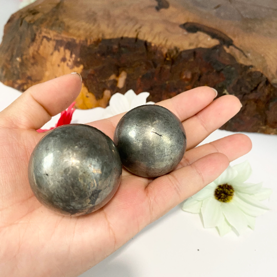 Polished Pyrite Sphere, 39mm Pyrite Crystal Ball, Crystal For Abundance, Good luck, Natural Pyrite Sphere, Stone for Memory, Reiki Healing