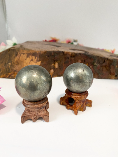 Polished Pyrite Sphere, 39mm Pyrite Crystal Ball, Crystal For Abundance, Good luck, Natural Pyrite Sphere, Stone for Memory, Reiki Healing