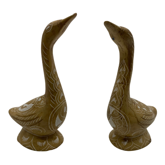 Swan Couple Statue, Resin Fantasy Swan Figurine, Home Decor, Showpieces, Lovers Gift, Wedding Gifts, Anniversary Gifts, Gift for Couple