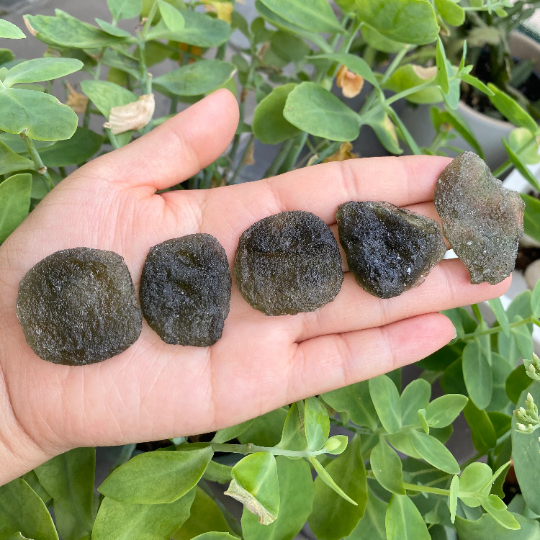 Raw Moldavite Crystal, Natural Moldavite, 2.8 gram to 11.33 gram,Genuine Authentic stone For Protection, Self Healing Stones, Chakra Healing
