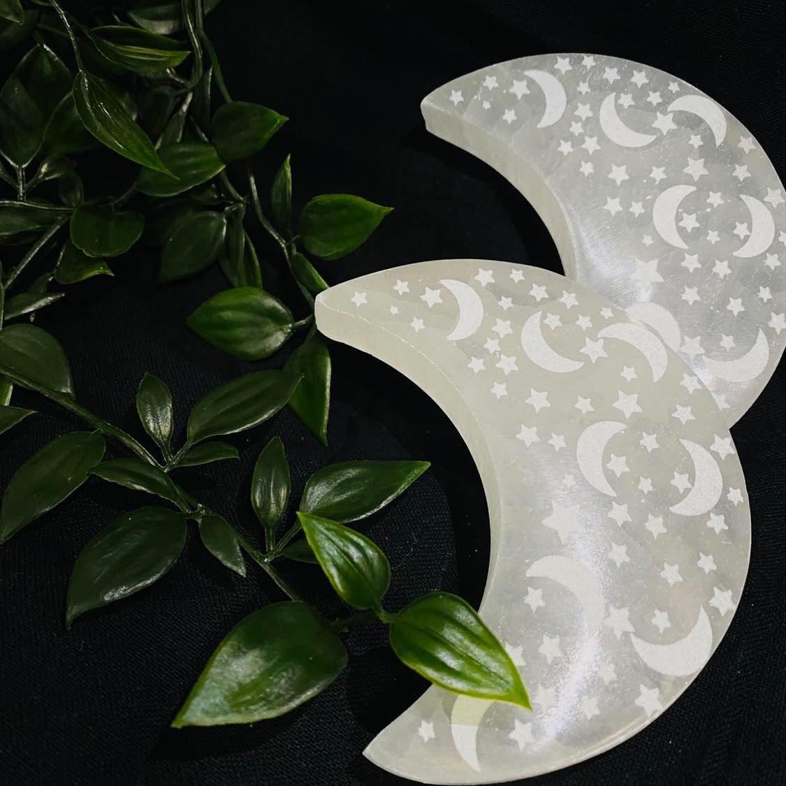 Moon Shape Selenite Charging Plate