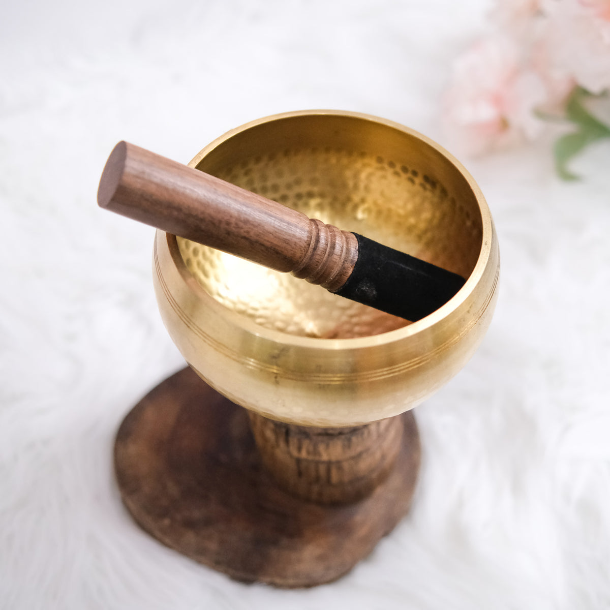 Hand Hammered 4.2 to 5.5 Singing Bowl