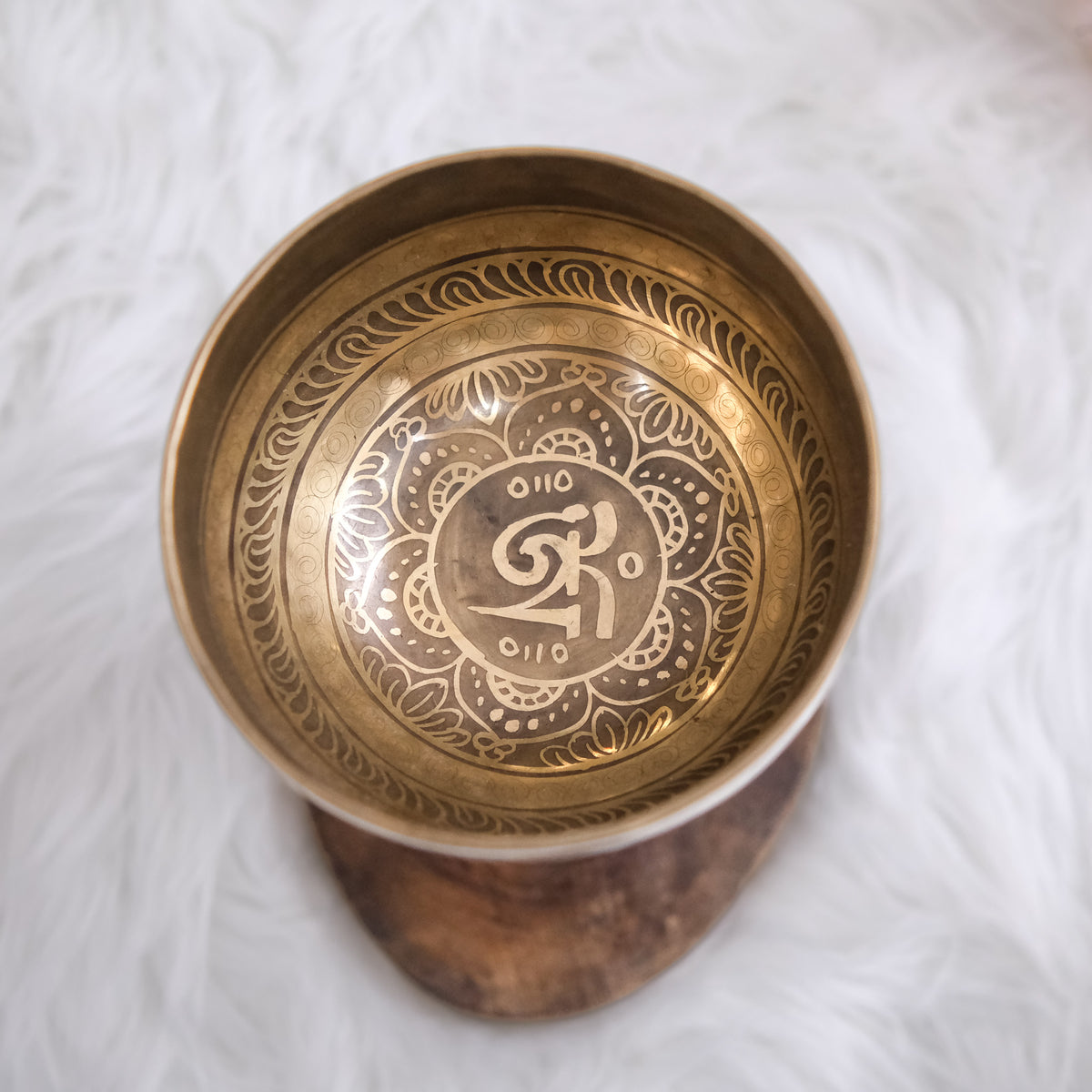 Tibetan Singing Bowl with Sacred Om Symbol