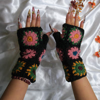 Crochet Flower Design Handwarmers