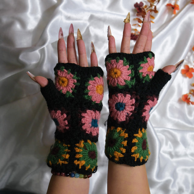 Crochet Flower Design Handwarmers
