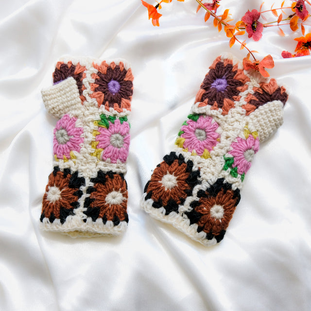 Crochet Flower Design Handwarmers