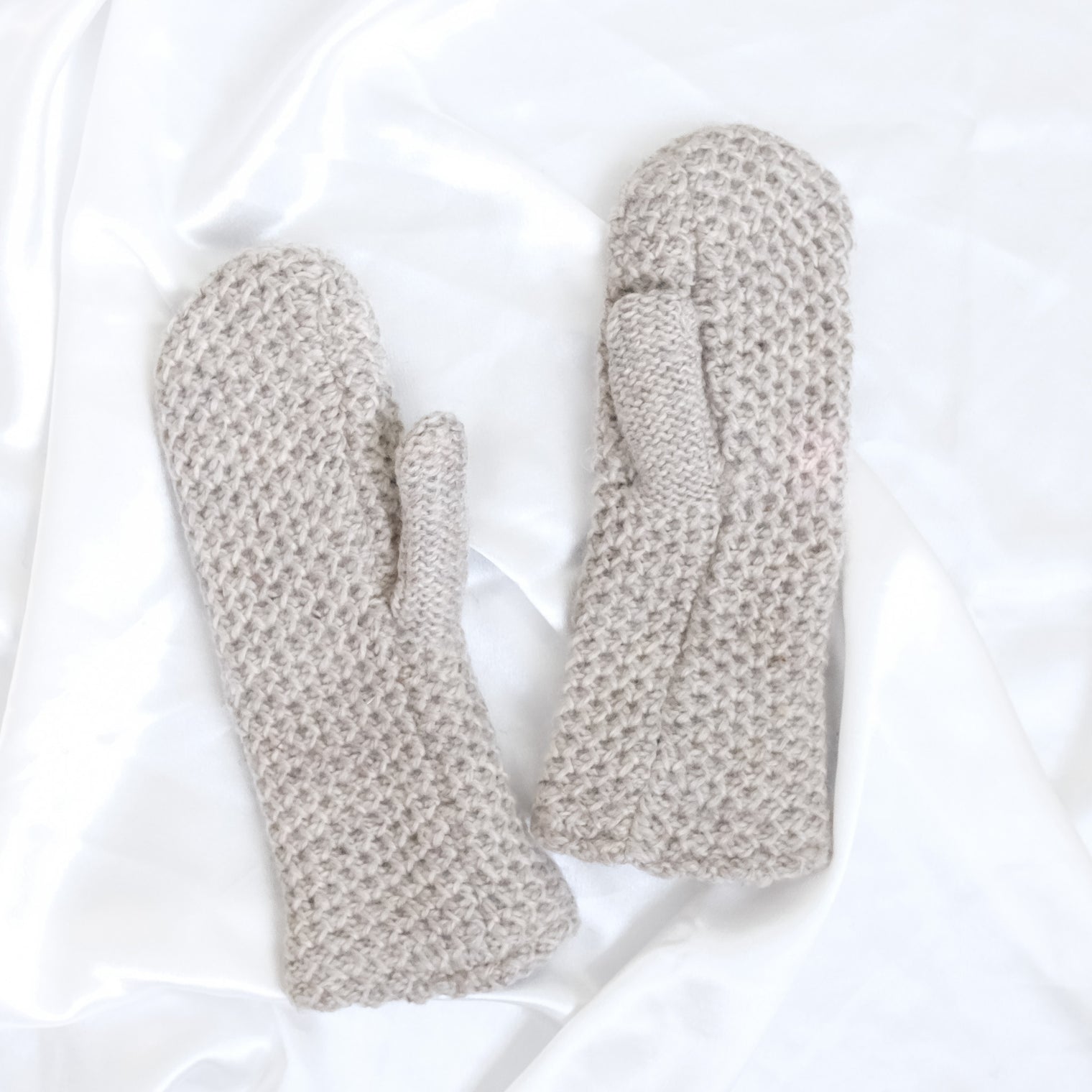 Knit Solid Color Winter Mittens