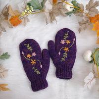 Hand Knit Woolen Embroidery Mitten with Fleece Lining
