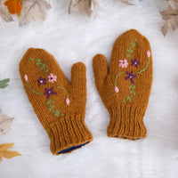 Hand Knit Woolen Embroidery Mitten with Fleece Lining