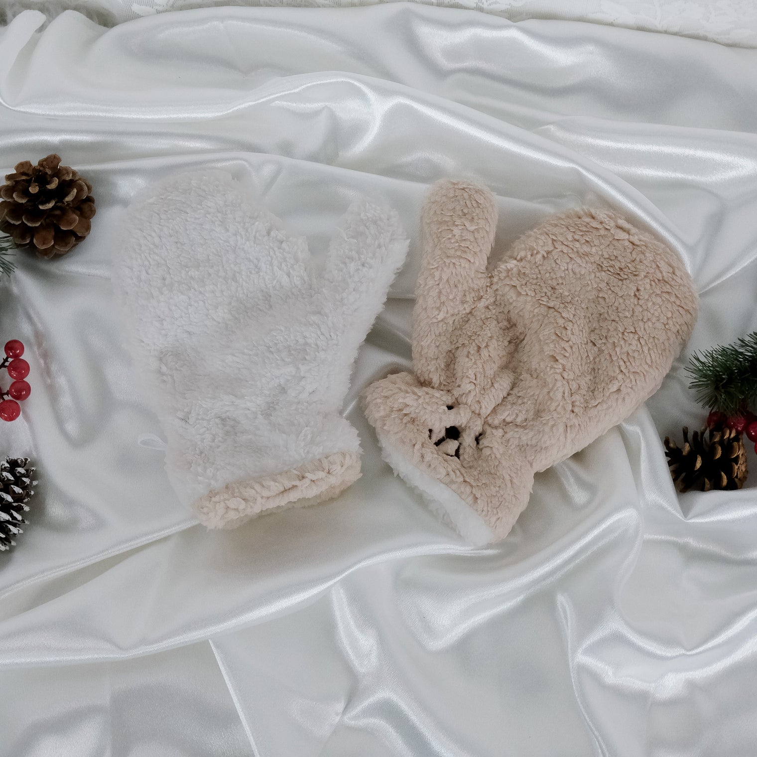 Fleece Adult Stretchy Mitten