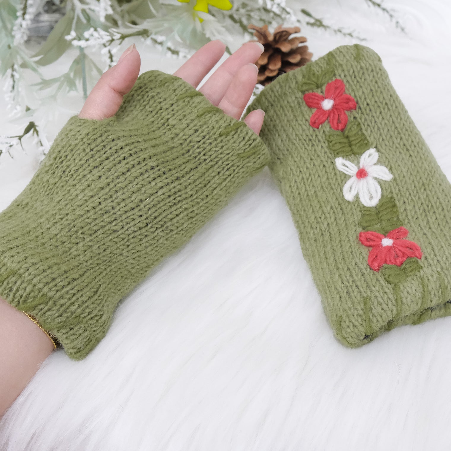 Crochet Handwarmers with Fleece Lining from Nepal