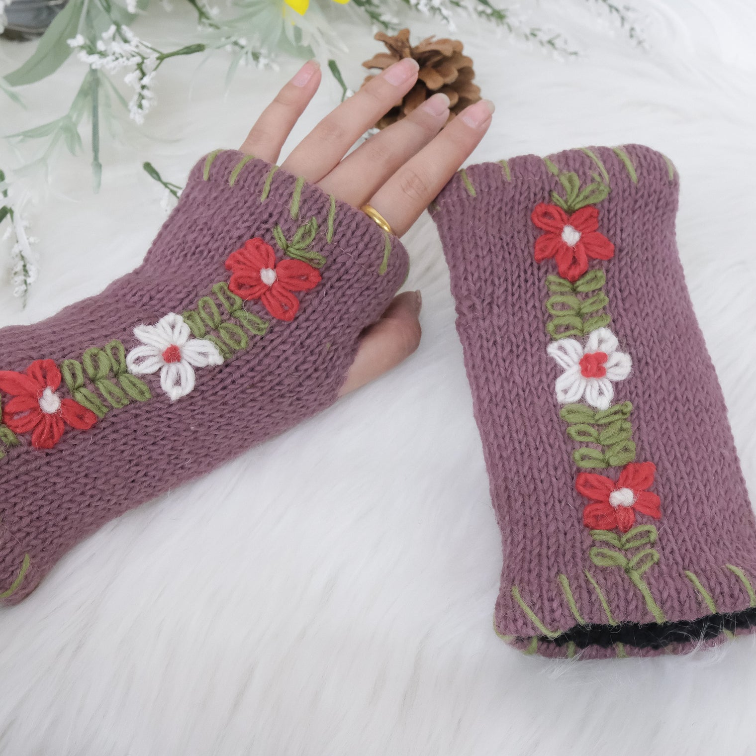 Crochet Handwarmers with Fleece Lining from Nepal