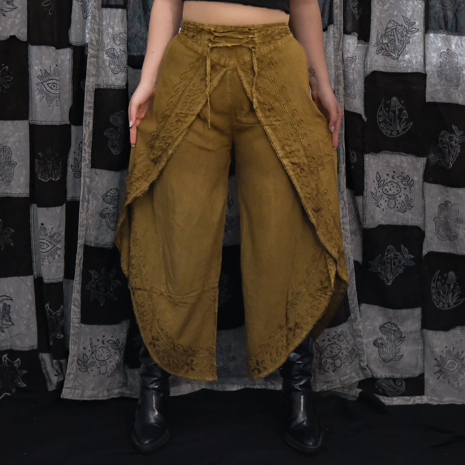 Flowy High Slit Embroidery Palazzo Pants