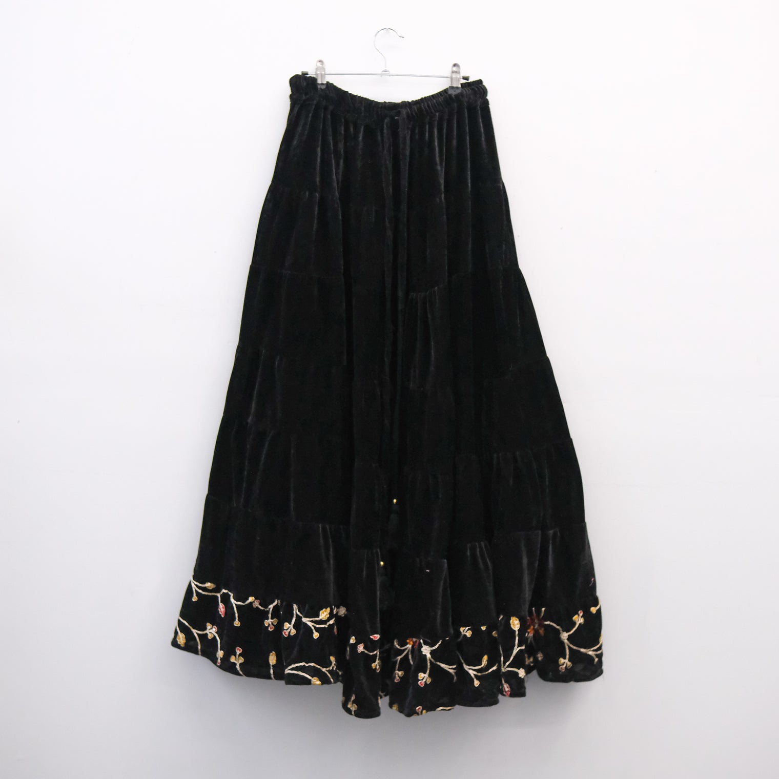 Flowy Embroidery Velvet Skirt