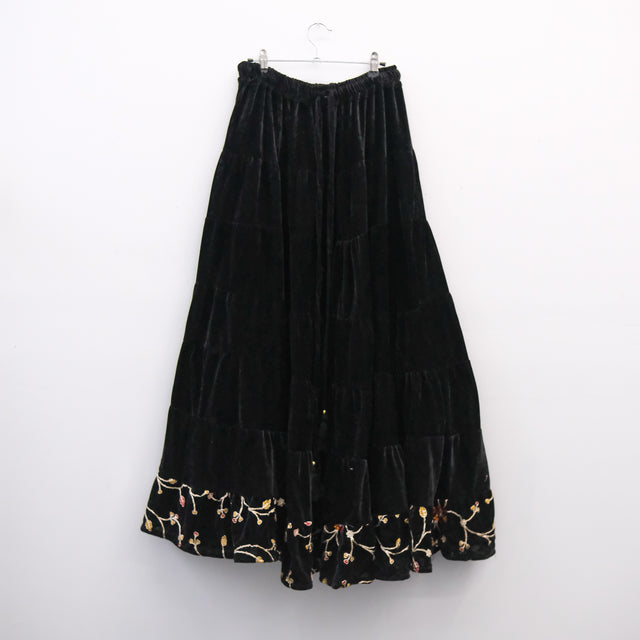 Flowy Embroidery Velvet Skirt