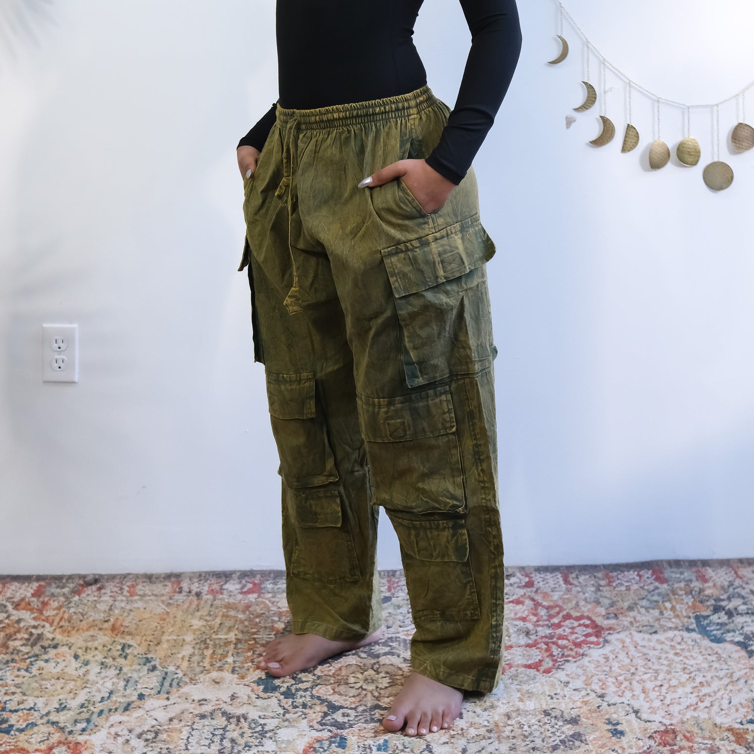 Stonewashed Cotton Cargo Utility Pants with Pockets