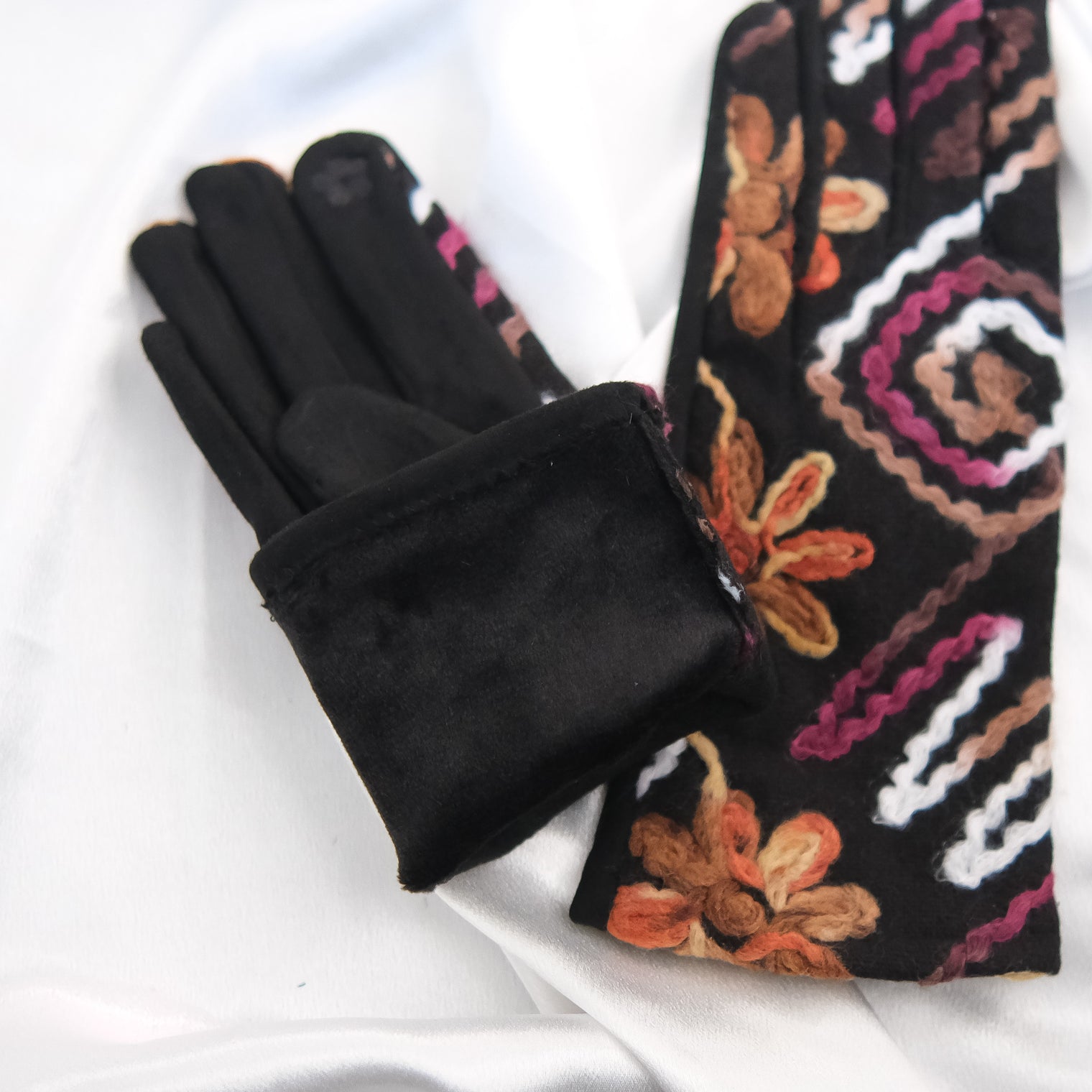 Embroidered Winter Gloves with Fleece Lining