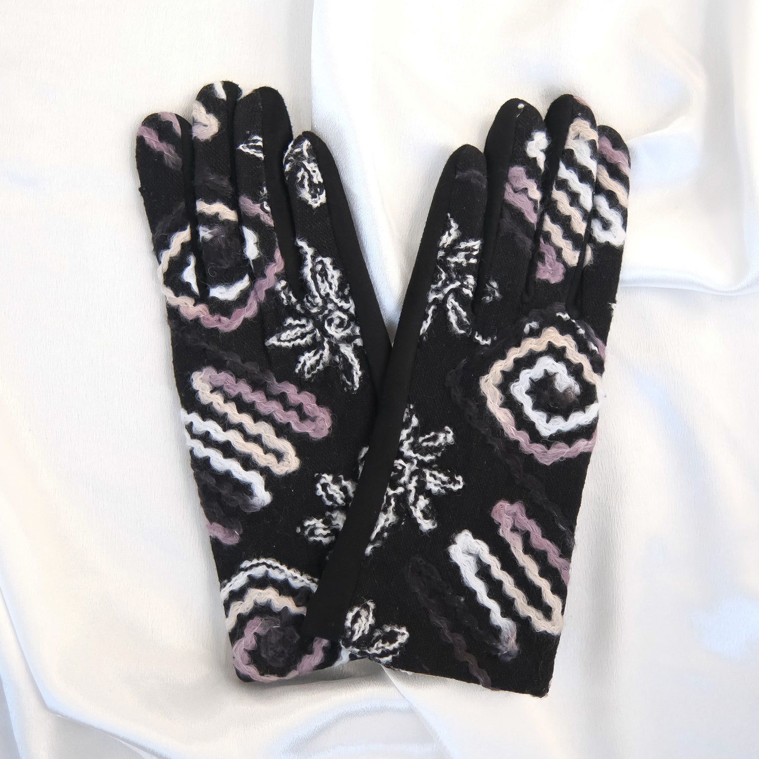 Embroidered Winter Gloves with Fleece Lining