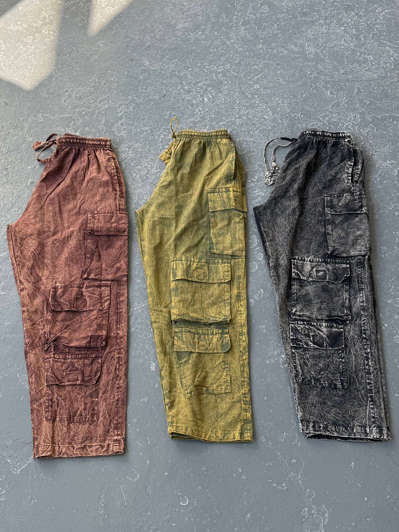 Stonewashed Cotton Cargo Utility Pants with Pockets