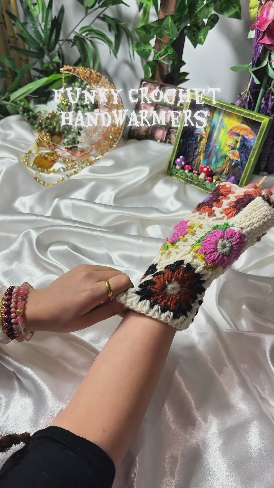 Crochet Flower Design Handwarmers